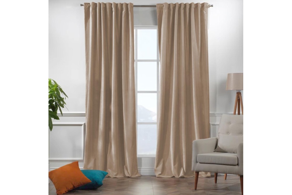 Κουρτίνα Velvet Beige με Τρουκς 140x260cm. Κουρτίνα Velvet Beige με Τρουκς 140x260cm.