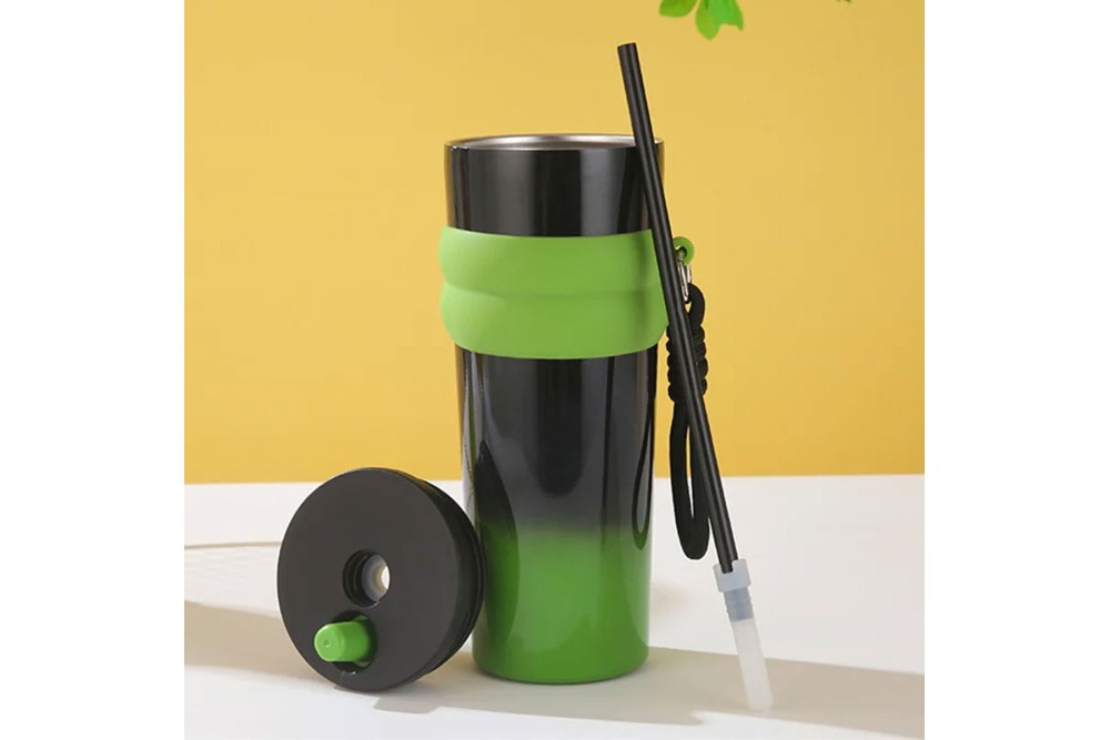 Ποτήρι - Θερμός με διπλό τοίχωμα και προστασία σιλικόνης 720ml.