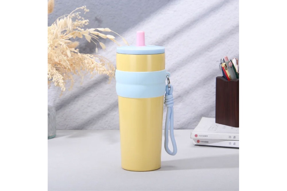 Ποτήρι - Θερμός με διπλό τοίχωμα και προστασία σιλικόνης 720ml.