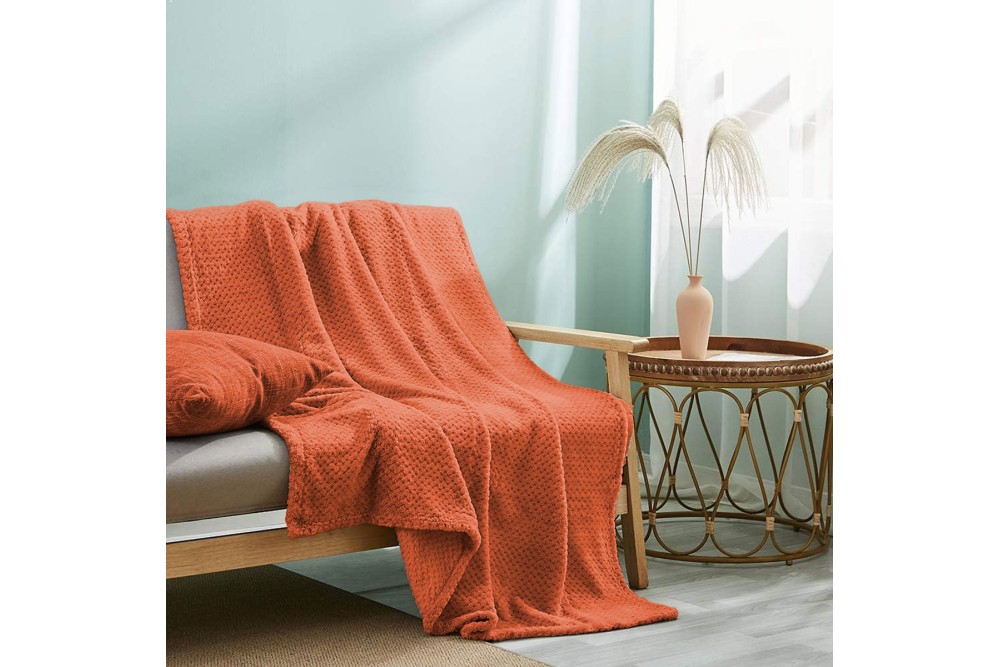 Κουβέρτα Popcorn Coral Μονή 150x220cm. Κουβέρτα Popcorn Coral Μονή 150x220cm.