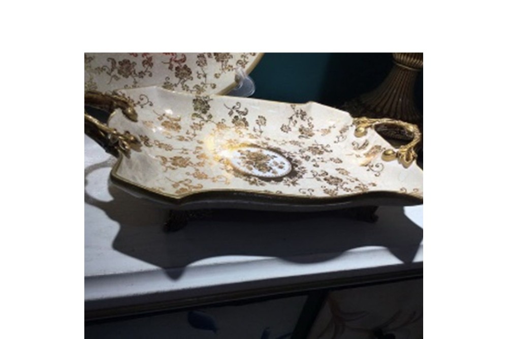 ΔΙΑΚΟΣΜΗΤΙΚΗ ΠΟΛΥΡΕΖΙΝ ΠΙΑΤΕΛΑ ΜΕ ΧΡΥΣΑ ΧΕΡΟΥΛΙΑ 38Χ23ΕΚ