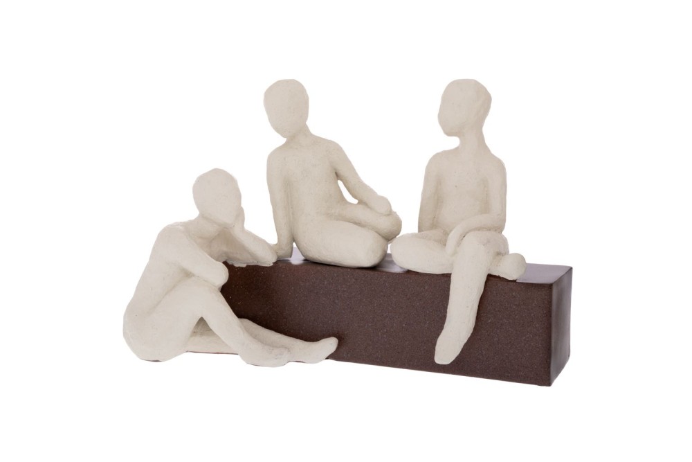 ΛΕΥΚΕΣ ΠΟΛΥΡΕΖΙΝ ΦΙΓΟΥΡΕΣ ΑΝΘΡΩΠΩΝ ΠΟΥ ΚΟΥΒΕΝΤΙΑΖΟΥΝ ΣΕ ΚΑΦΕ ΒΑΣΗ 31Χ15Χ20ΕΚ