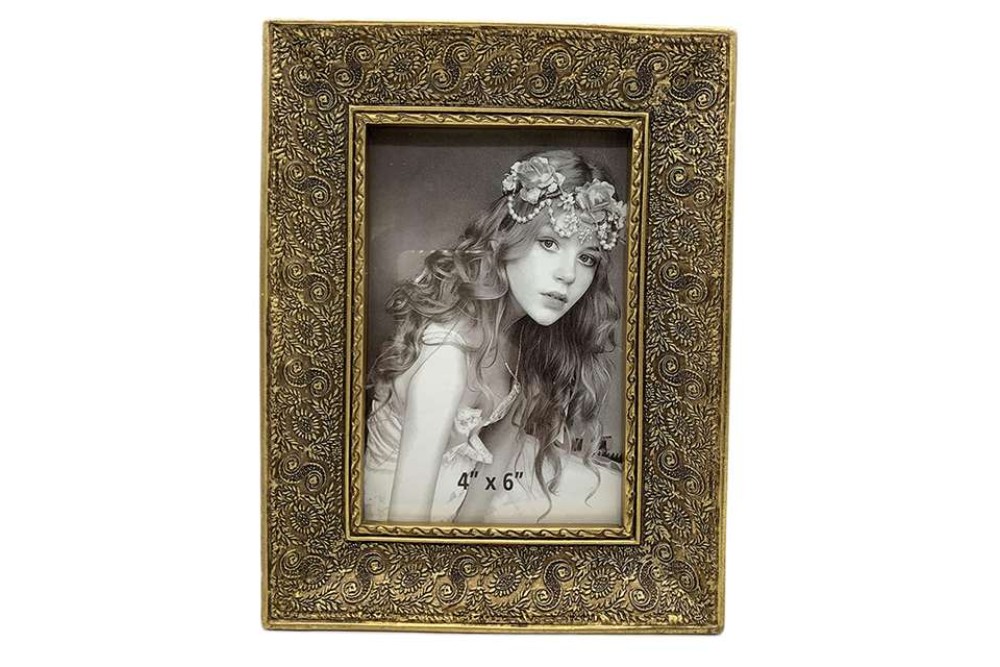 Κορνίζα Polyresin Χρυσή Ανάγλυφη 20x25cm