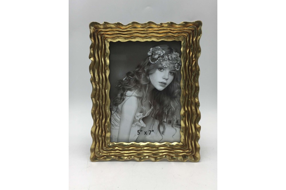 Κορνίζα Polyresin Χρυσή Ανάγλυφη  23220-57  13×18εκ