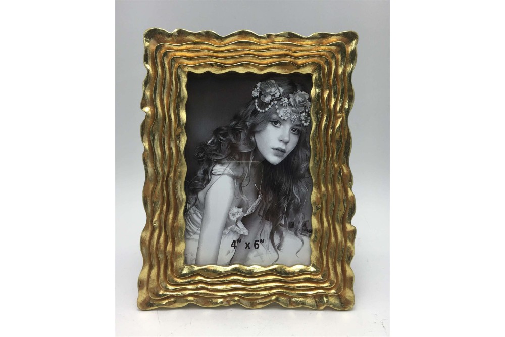 Κορνίζα Polyresin Χρυσή Ανάγλυφη 23220-46  10×15εκ.