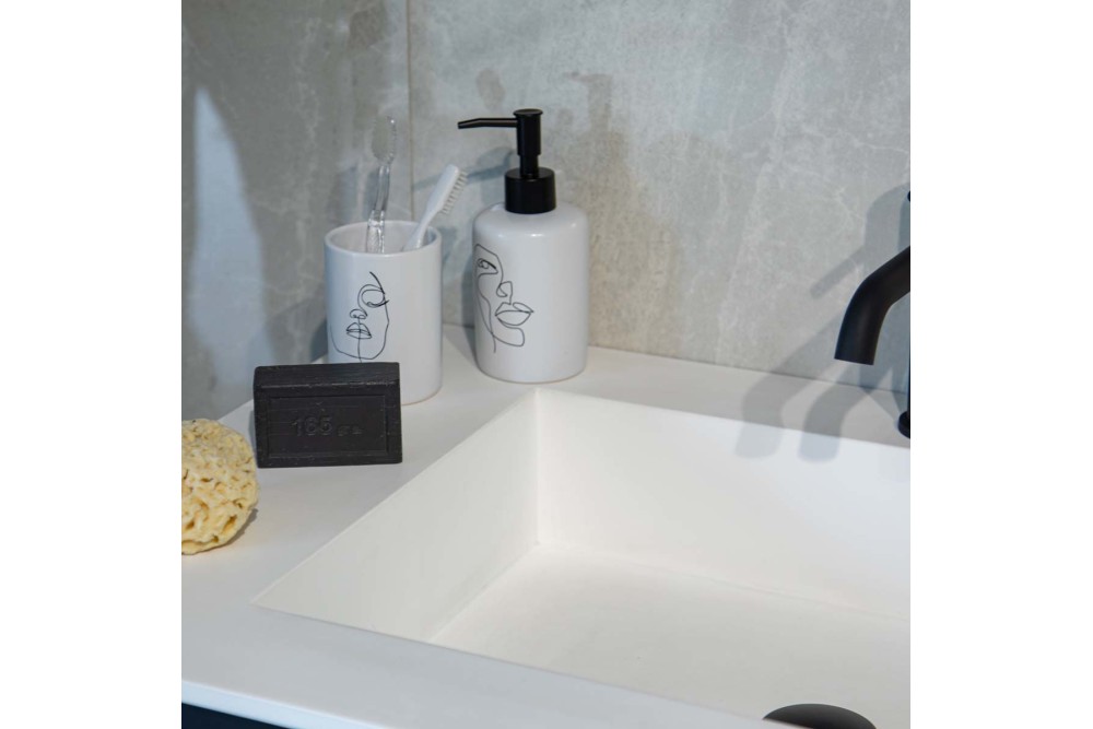 ESTIA ΑΝΤΛΙΑ ΣΑΠΟΥΝΙΟΥ LINE ART 320ml ΛΕΥΚΟ