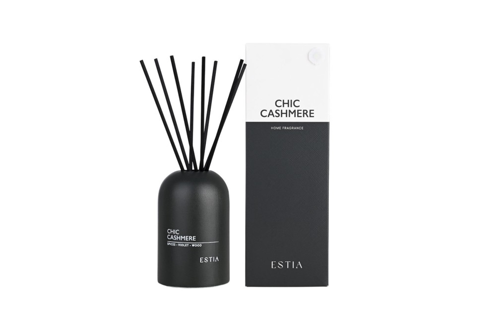 ESTIA ΑΡΩΜΑΤΙΚΟ ΧΩΡΟΥ ΜΕ ΣΤΙΚ CHIC CASHMERE 150ml