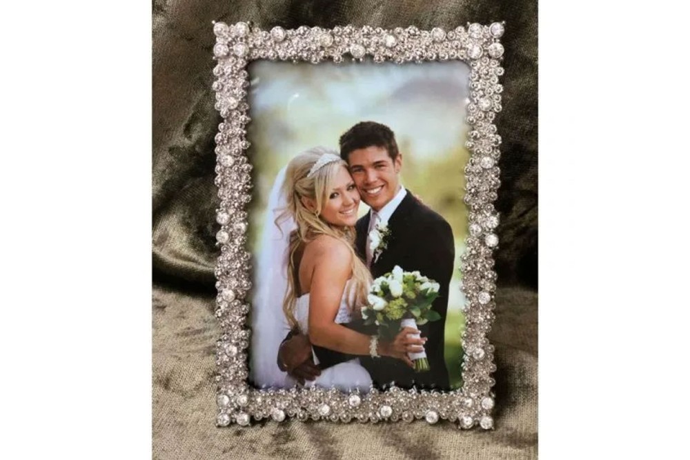 Κορνίζα Μεταλλική Επάργυρη 10x15cm