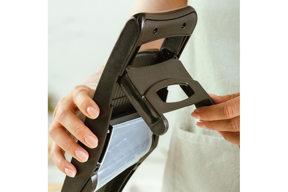 Πολυκόφτης - μαντολίνο λαχανικών "Misty" με 3 ανταλλακτικά κοπής και με προστατευτικό δακτύλων 25cm