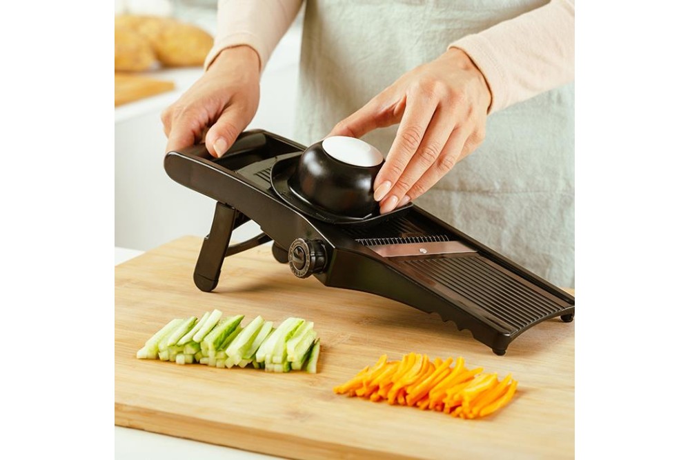 Πολυκόφτης - μαντολίνο λαχανικών "Misty" με 3 ανταλλακτικά κοπής και με προστατευτικό δακτύλων 25cm