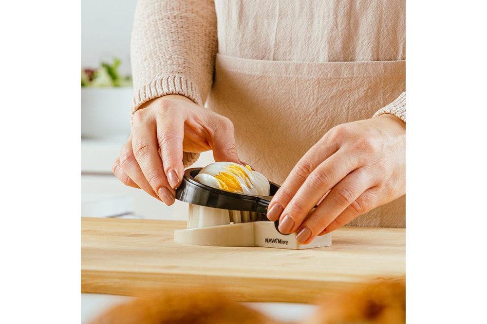 Αυγοκόφτης πλαστικός "Misty" με ανοξείδωτο πλέγμα 12cm Αυγοκόφτης πλαστικός "Misty" με ανοξείδωτο πλέγμα 12cm