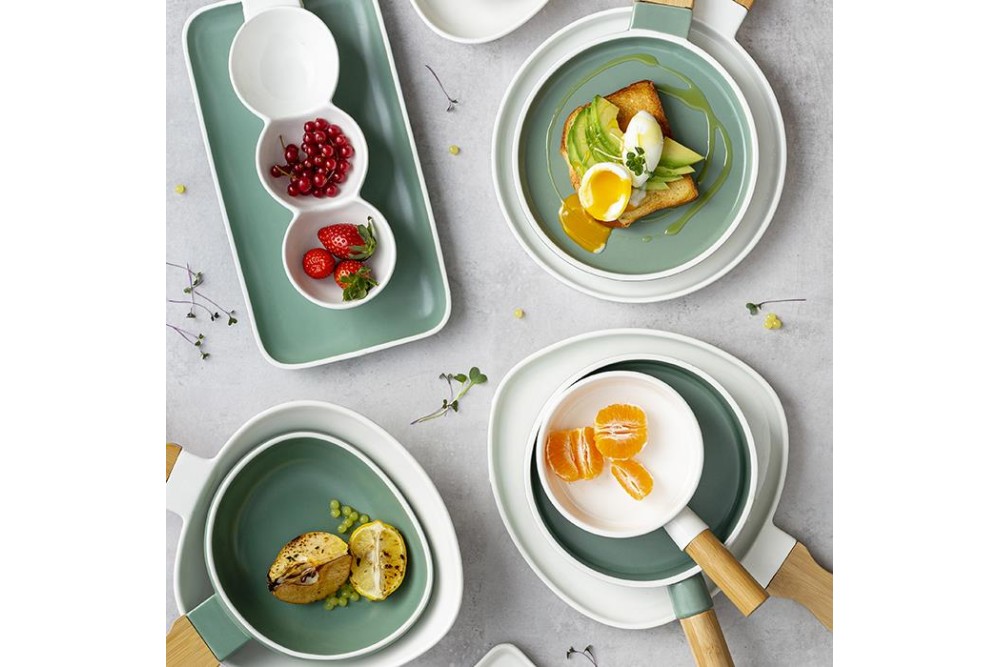 Πιατέλα "Terrestrial" πορσελάνινη με χερούλι από ξύλο bamboo 41cm