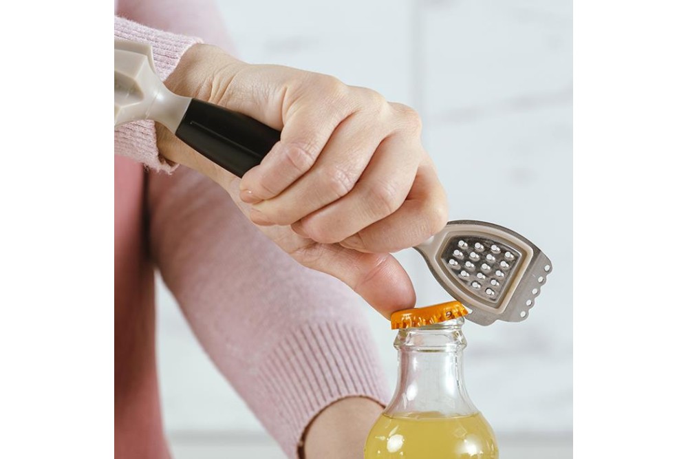 Στίφτης χειρός πλαστικός "Misty" με ανοξείδωτη ξύστρα λεμονιού και τρίφτη 3σε1 21cm