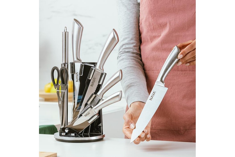 Ατσάλινα μαχαίρια ανοξείδωτα σε ακρυλική βάση σετ 8 τεμαχίων Ατσάλινα μαχαίρια ανοξείδωτα σε ακρυλική βάση σετ 8 τεμαχίων