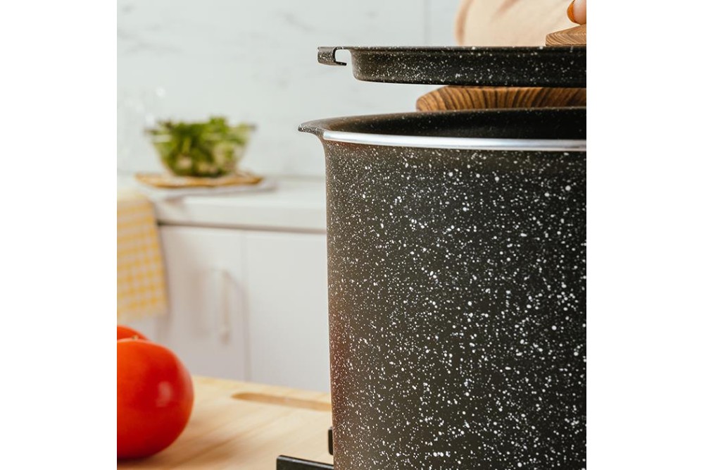 Κατσαρόλα με καπάκι-σουρωτήρι "Nature" και αντικολλητική επίστρωση stone 22cm Κατσαρόλα με καπάκι-σουρωτήρι "Nature" και αντικολλητική επίστρωση stone 22cm