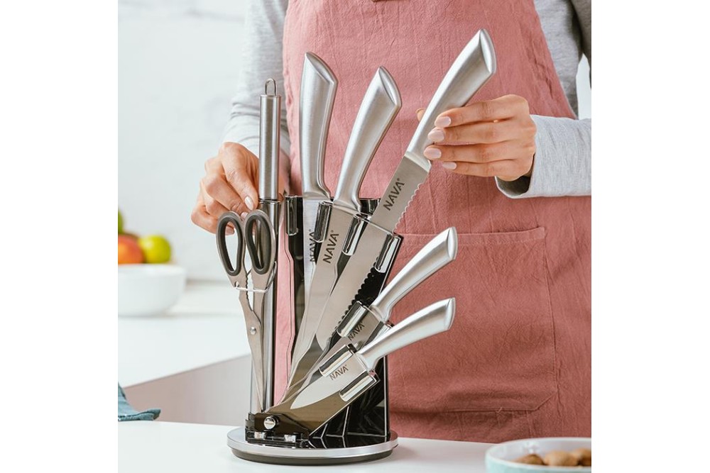 Ατσάλινα μαχαίρια ανοξείδωτα σε ακρυλική βάση σετ 8 τεμαχίων Ατσάλινα μαχαίρια ανοξείδωτα σε ακρυλική βάση σετ 8 τεμαχίων