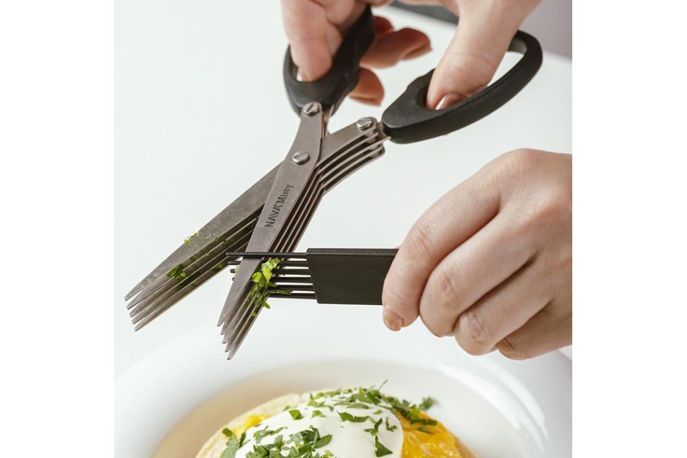 Ανοξείδωτο ψαλίδι για βότανα με 5 λεπίδες και χτενάκι καθαρισμού "Misty" 19cm Ανοξείδωτο ψαλίδι για βότανα με 5 λεπίδες και χτενάκι καθαρισμού "Misty" 19cm