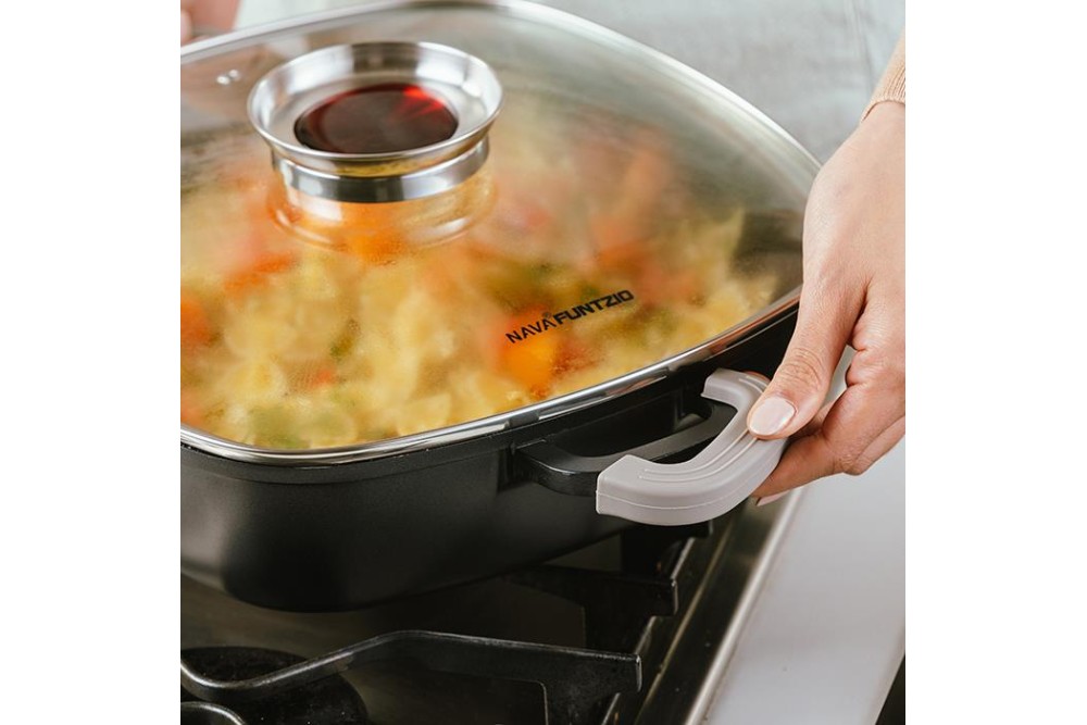 Τετράγωνη ημίχυτρα-γάστρα "Funtzio" με αντικολλητική επίστρωση stone 28cm Τετράγωνη ημίχυτρα-γάστρα "Funtzio" με αντικολλητική επίστρωση stone 28cm