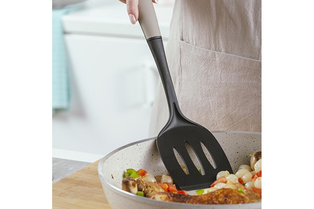 Σπάτουλα τρυπητή "Misty" 35cm Σπάτουλα τρυπητή "Misty" 35cm