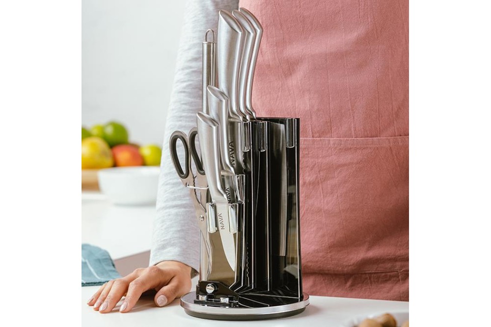 Ατσάλινα μαχαίρια ανοξείδωτα σε ακρυλική βάση σετ 8 τεμαχίων Ατσάλινα μαχαίρια ανοξείδωτα σε ακρυλική βάση σετ 8 τεμαχίων