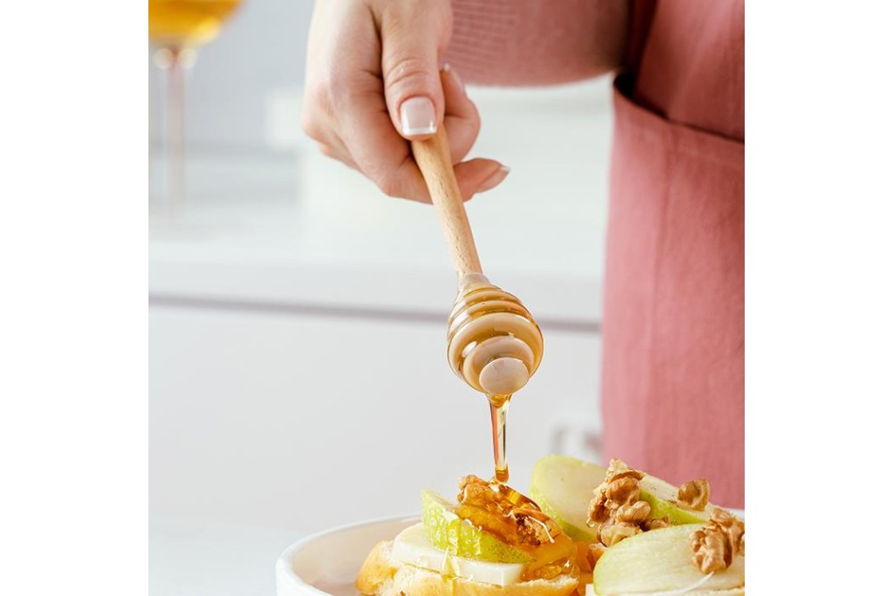 Κουτάλι μελιού σιλικόνης "Misty" με ξύλινη λαβή 16.5cm