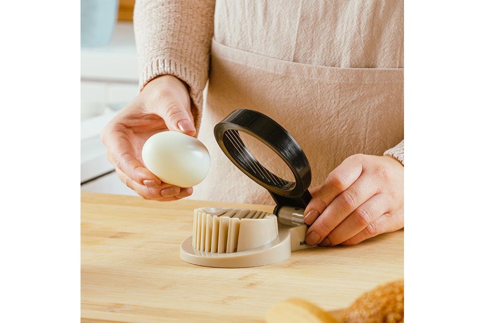 Αυγοκόφτης πλαστικός "Misty" με ανοξείδωτο πλέγμα 12cm Αυγοκόφτης πλαστικός "Misty" με ανοξείδωτο πλέγμα 12cm